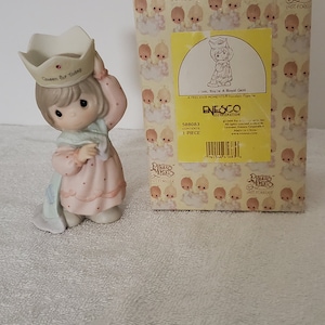 PRECIOUS MOMENTS &quot;Mom You&#39;re a Royal Gem&quot; Porcelain Figurine 1999 w/original box