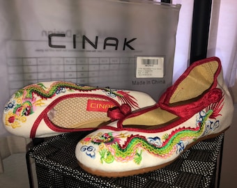 EXCELLANYARD Womens Chinese Embroidery Flat Slippers EXCELLANYARD Womens Chinese Embroidery Flat Slippers