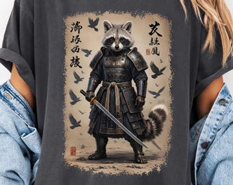 Camiseta Comfort Colors Vintage Samurai Raccoon, Camiseta Divertida con Gráfico de Mapache Basura, Ropa de Artes Marciales Japonesas, Ropa de Guerrero Sarcástico