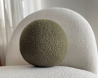Almohada de bola Boucle nueva verde oliva, cojín de bola de peluche, superventas, decoración del hogar, minimalista moderno, venta, escandinavo