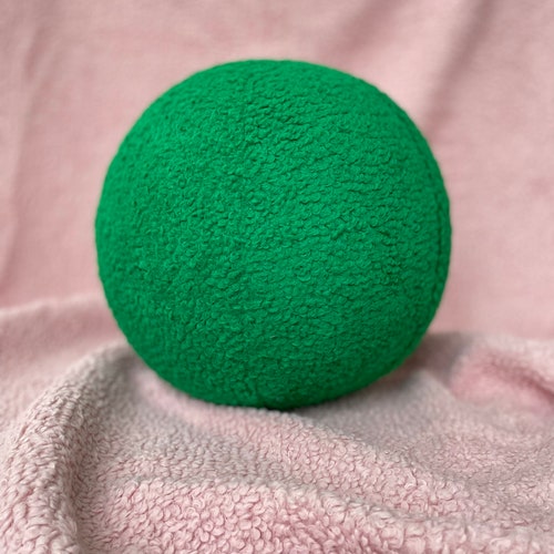 Oreiller boule new bouclé vert émeraude, Coussin boule nounours, Best seller, décoration d'intérieur, minimaliste moderne