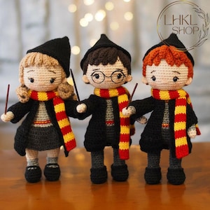 Drei Wwizard häkeln Puppe, Zauberer Amigurumi, Hexe Puppe Amigurumi, Film inspiriert häkeln Spielzeug, handgemachte Plushie Puppe, Geburtstagsgeschenk für sie