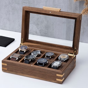 Personalisierte Nussbaum Uhrenbox mit Glasdeckel: Handgemachte Schmuck Aufbewahrung für Männer, Massives Uhrengehäuse (8-10-12 Slots), Geschenk für Ehemann graviert