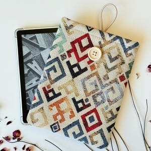 Abstract Kindle Sleeve, Geometric Kindle Cover, Padded Kindle Protector, Kindle Accessories, E-Reader Sleeve, Kindle Case, Bookish Gift