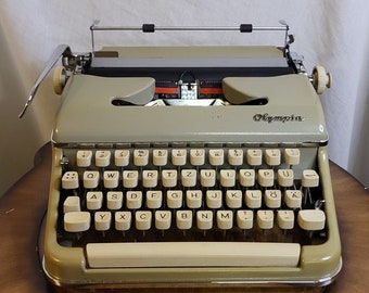 Vintage Olympia Sm3 Typewriter With German Keys