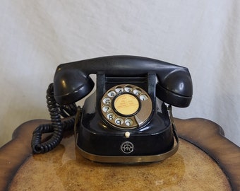 Vintage Bakelite Rotary Dial Up Telephone