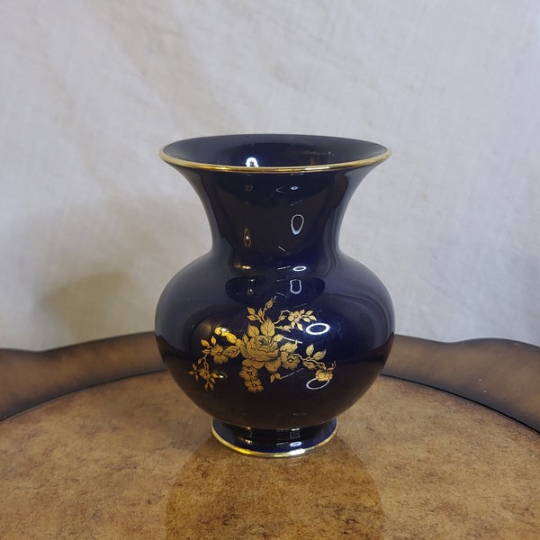 Vintage Echt Kobalt Colbalt Blue Vase With Gold Floral Design