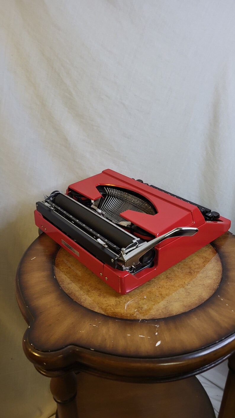Vintage Silver-Reed Leader II Typewriter Red With Case image 6