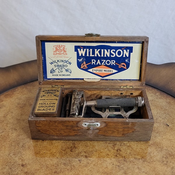 Vintage Wilkinson Sword Razor Modèle Empire Avec boîte, lames de rechange et instructions d'origine