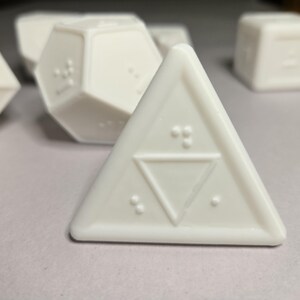 Set of 6 Braille RPG Dice (D4, D6, D8, D10, D12, D20) afbeelding 5