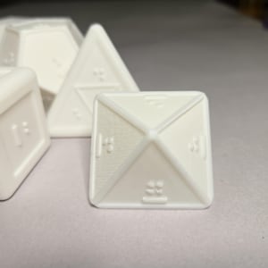Set of 6 Braille RPG Dice (D4, D6, D8, D10, D12, D20) afbeelding 7