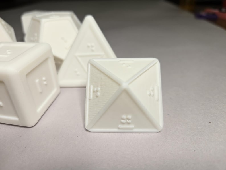 Set of 6 Braille RPG Dice (D4, D6, D8, D10, D12, D20) afbeelding 7