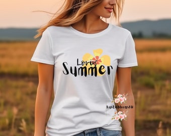 Camiseta Lovin Summer: Camiseta estampada floral para mujer