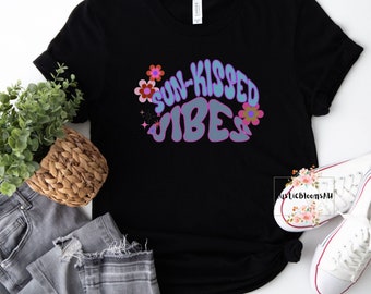 Camiseta Sun-Kissed Vibes: Camiseta gráfica de verano