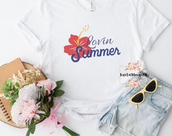 Camiseta de verano amorosa: Bella+Canvas Unisex Tee