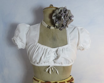 White cotton décolleté blouse size L/XL short blouse puff sleeves lace Austria dirndl blouse traditional shirt top Oktoberfest 80s vintage