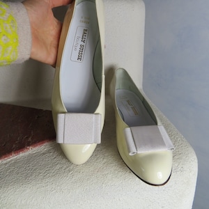 Deadstock Vintage Bally Suisse Ballerina Ivory Wedding Shoes Patent Leather Shoes with Grosgrain Bow EU41.5/UK 7.5/ Us 9,5/ 100% Leather