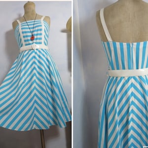 70s does 50s rockabilly dress size S fit and flare flared strap dress azure blue striped with patent belt 100% cotton