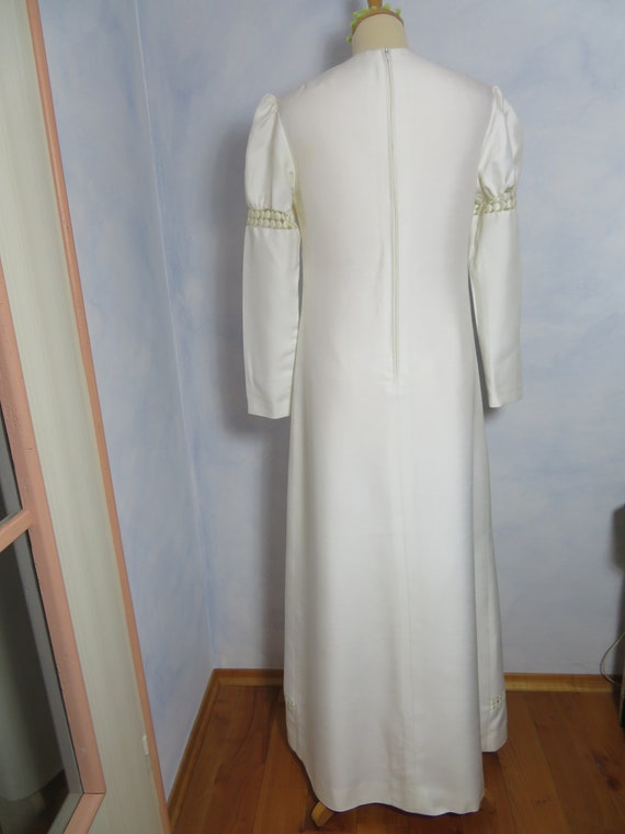 Ivory Puff Sleeve Bridal Dress from German Kleeme… - image 4