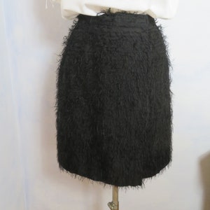 Vintage zottelige Wickelrock schwarz mit Fransen size S Fil Coupé Rock Teddyfell gewickelt Kleid handgemacht knielange Rock 80er Jahre