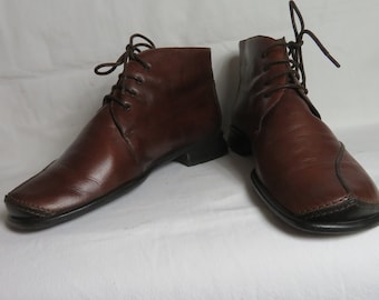 Straight Toe Twotone Leather Lace Up Shoes Woman Size DE 38/US 8/UK 6 Brown Black Italian Leather Ankle Boots 80's 90's