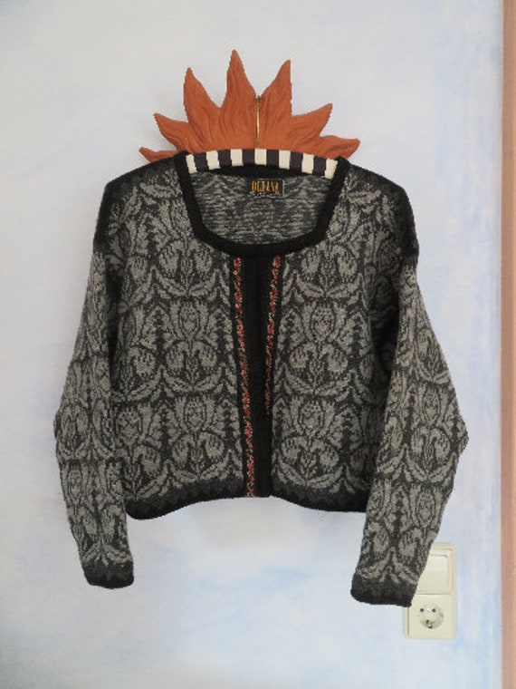 oleana cardigan