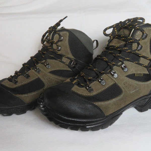 vibram sole hiking boots