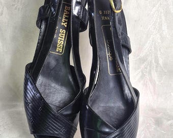 Vtg. BALLY Suisse Boutique Lack-Sandalette Uk 4,5/US 6,5/EU 37, Keil, offene Zehe italienische Lederschuhe schwarz