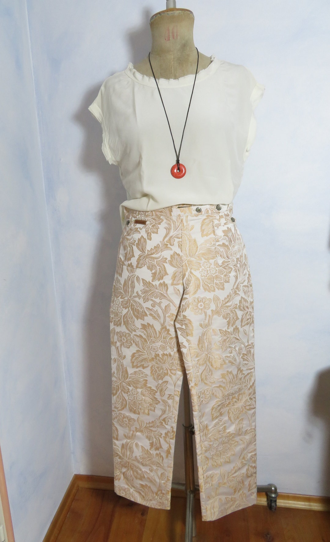 Dolce & Gabbana Multicolor Iridescent Brocade Jacquard Trousers Crop Pants main image 0