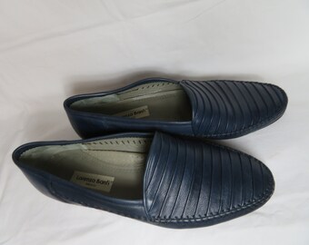 Lorenzo Banfi革靴 made in italy

送料無料 Lorenzo Banfi Italian Handmade Leather Shoes Soft Mid Blue