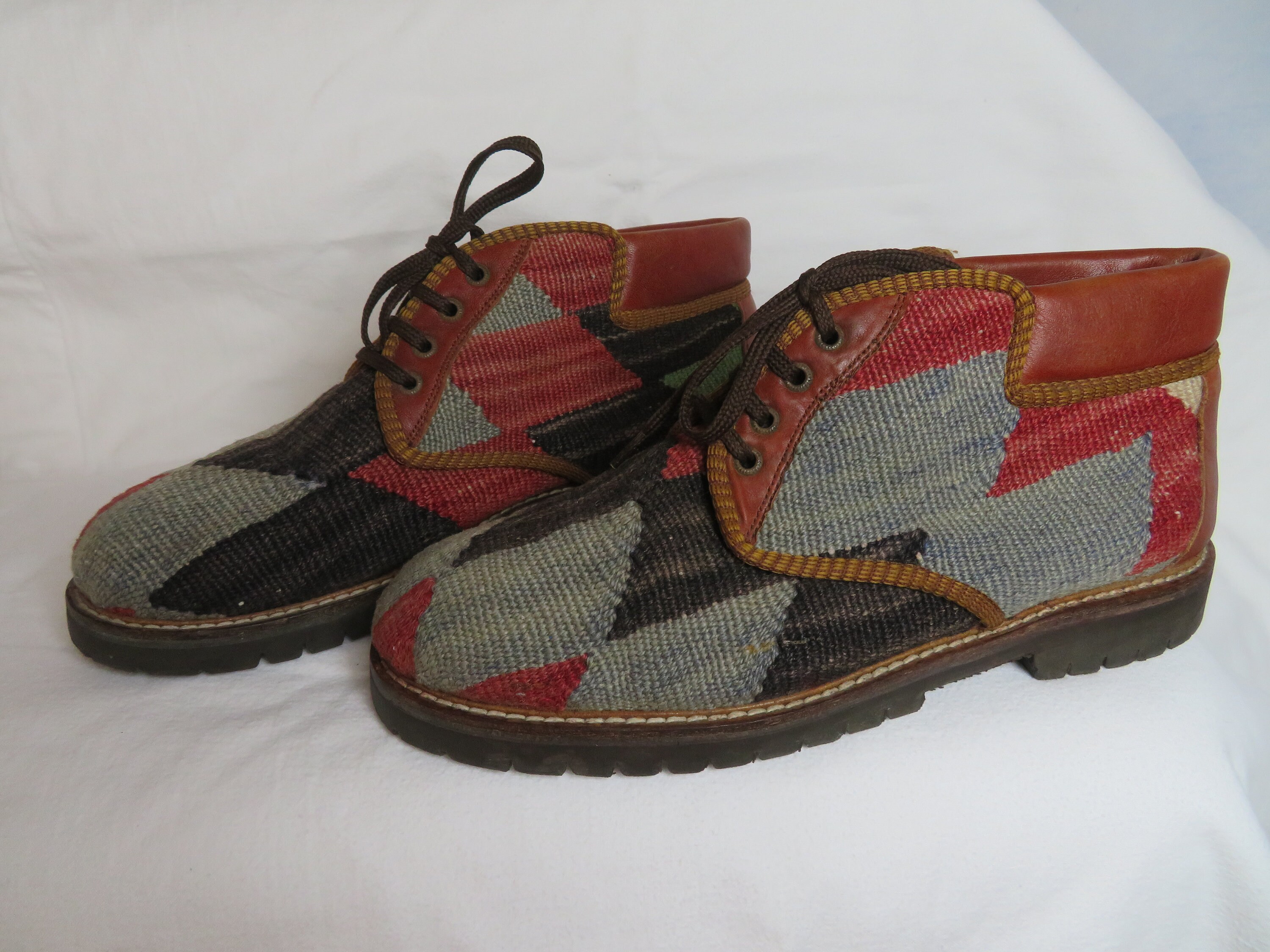 Schoenen damesschoenen Laarzen Enkellaarsjes Enkel handgemaakte vintage laarzen voor vrouwen unieke patronen en kleuren 