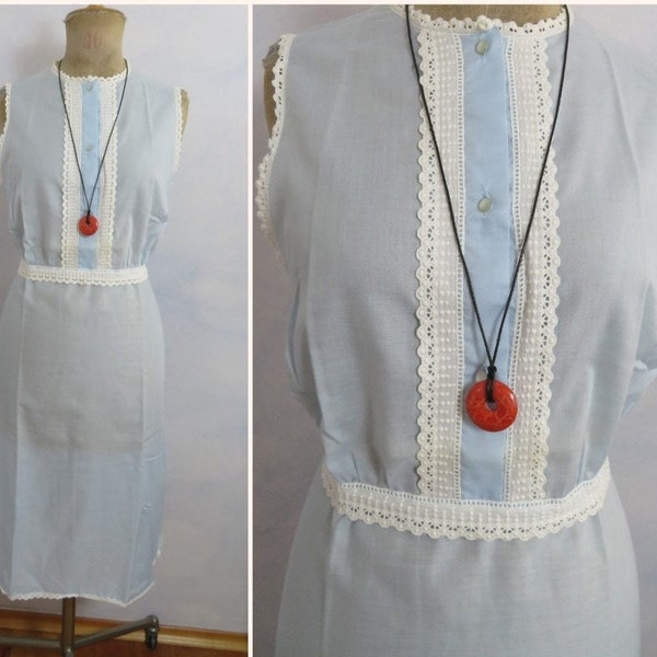 delicate triumph 60s/70s light blue night dress/summer dress sleeveless white broderie anglaise lace nightgown hippie babydoll midi length