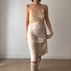 1930s 1920s Antique Pastel Pink Flower bow print Embroidered Lace Silk Satin Slip dress, Antique mini dress, 30s Clothing, Vintage nightie