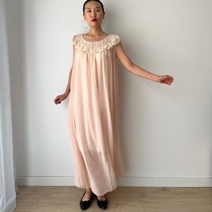 1930s Antique Peach Pure Silk Crepe Lace Nightgown, Liquid Satin Silk Nightdress, 40s Peach Cottagecore romantic Maxi Dress