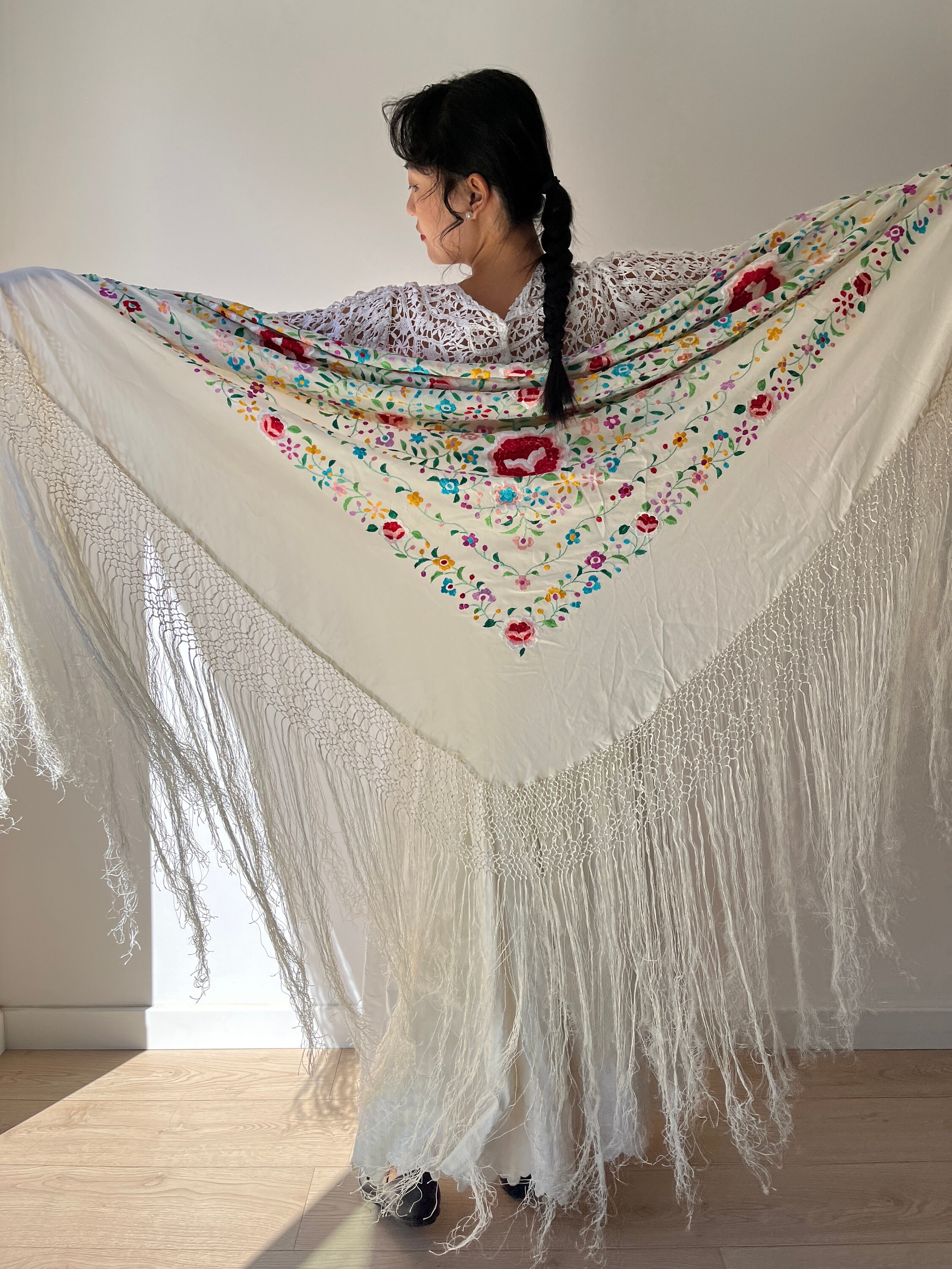 1920s Antique Piano Shawl, Ivory Silk Canton Floral
