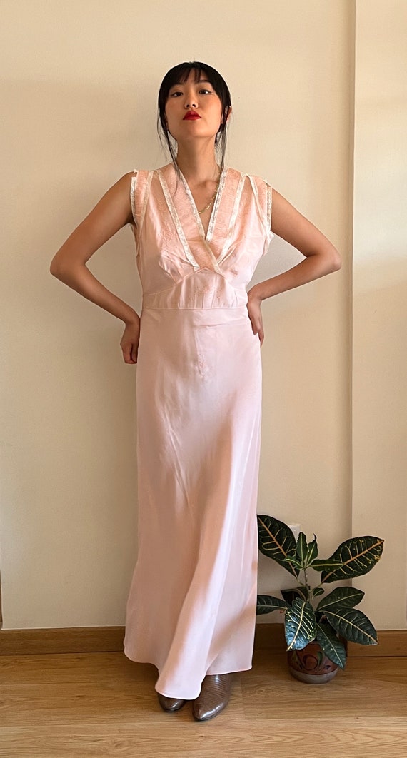 1940’s pale babe pink bias cut nightgown maxi lin… - image 6