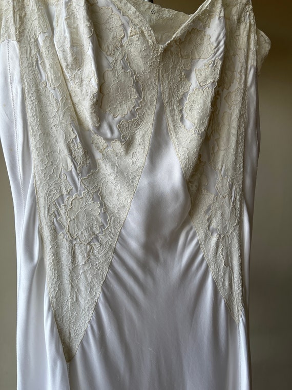 1930s Antique Bias Cut Negligee Pure Silk Embroid… - image 9