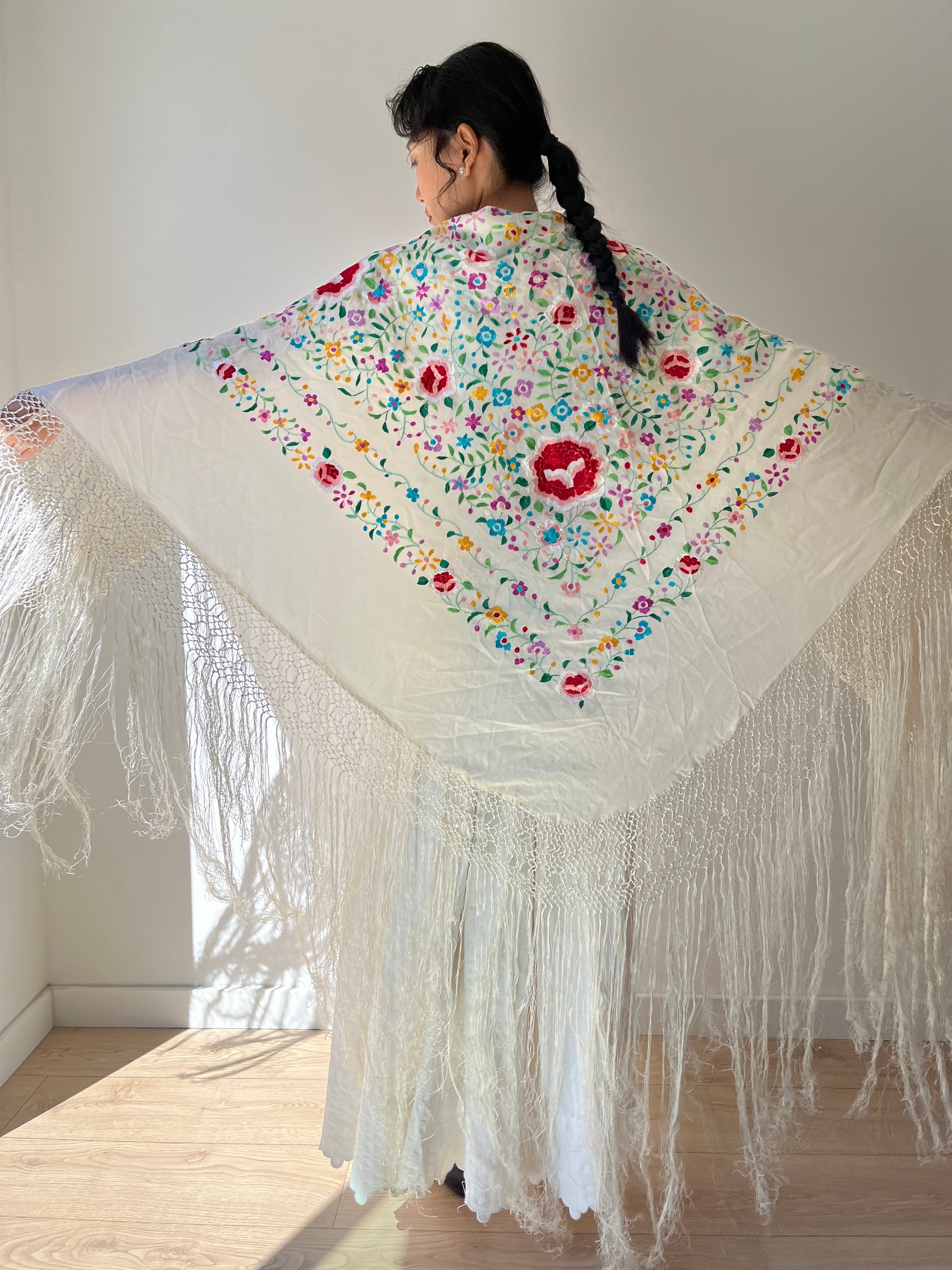 1920s Antique Piano Shawl, Ivory Silk Canton Floral