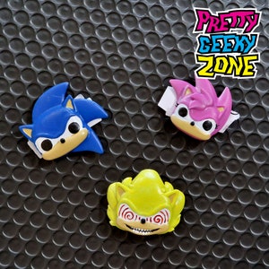 Sonic the Hedgehog Funko Badges - Fleetway Super Sonic Princess Sally Acorn Amy Rose