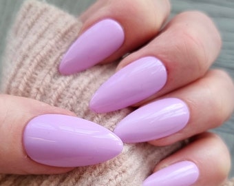 Press on nails.lilac press on nails. pink press on nails. Blue false nails. lilac false nails  Available in other shapes.