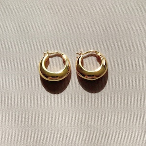 Chunky Hoop Earrings in Gold | Huggie Hoops Hoop Earrings | 925 Sterling Silver 18K Gold Plated