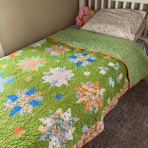 Daisy Pinwheels, handmade quilt, heirloom quilt, green quilt, quilt for girl