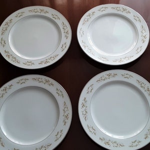 4 International Silver Co. Fine China 326 Springtime 10&quot; Dinner Plates