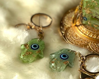 Fatimas Hand Schutzsymbol Glücksbringer grün, Resin Schlüsselanhänger für besondere Anlässe, Gastgeschenke, Nazar Auge, Hamsa Hand, Evil Eye