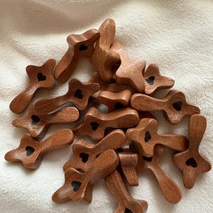 Handheld Heart Olive Wood Cross, Small Pocket Thumb Crosses Religious Church Accessories Gift, Comfort Gift, Christian Religious Gift