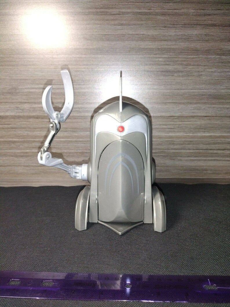 Mattel Robots Movie Robot Sweeper Toy Fox 2005 EXTREMELY RARE Etsy Israel