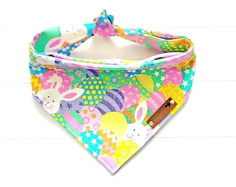 Pañuelo de Pascua para perro: Estampado de conejito y huevo, bufanda con forma de cachorro con lazo y broche