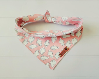 Pañuelo para perro de Halloween: fantasma que brilla en la oscuridad, corbata rosa y blanca, bufanda con broche
