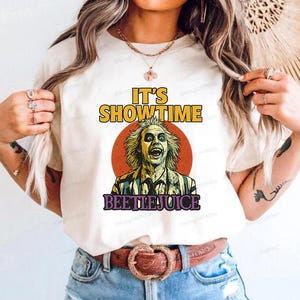 Beetlejuice Movie It&#39;s Showtime! Design PNG 300 DPI High Res Transparent PNG Bold Printable Graphic Trending T-shirt Digital Download File