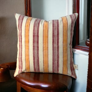 High-Quality Linen Pillow, Sofa pillows, Cozy and Durable, Ideal for Bed or Couch, Artisanal Handwoven Pillow